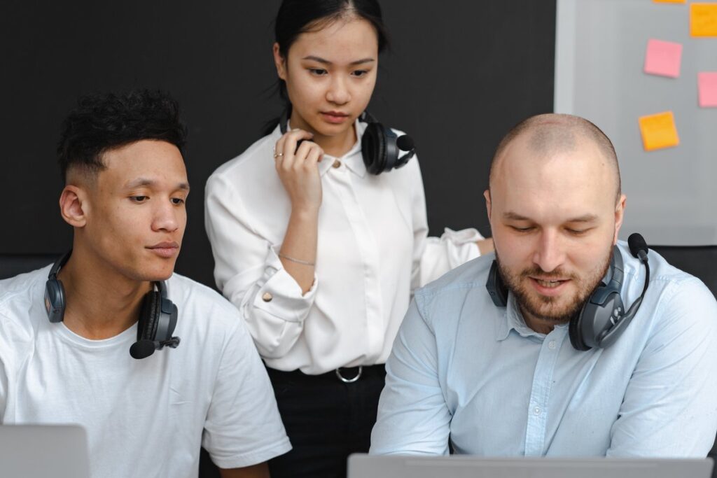 Customer Check-In Calls: How Often to Contact Existing Clients